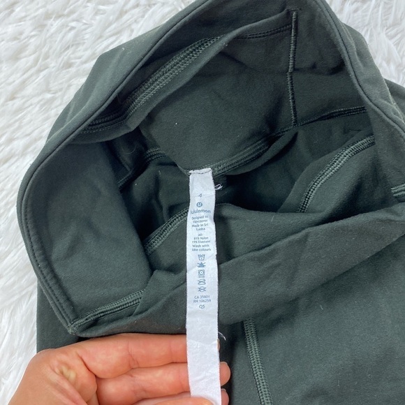 Lululemon Reveal Tight *Lattice Paisley 28" Evergreen - Picture 5 of 9